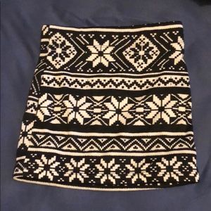 Pencil skirt with black and white Aztec design